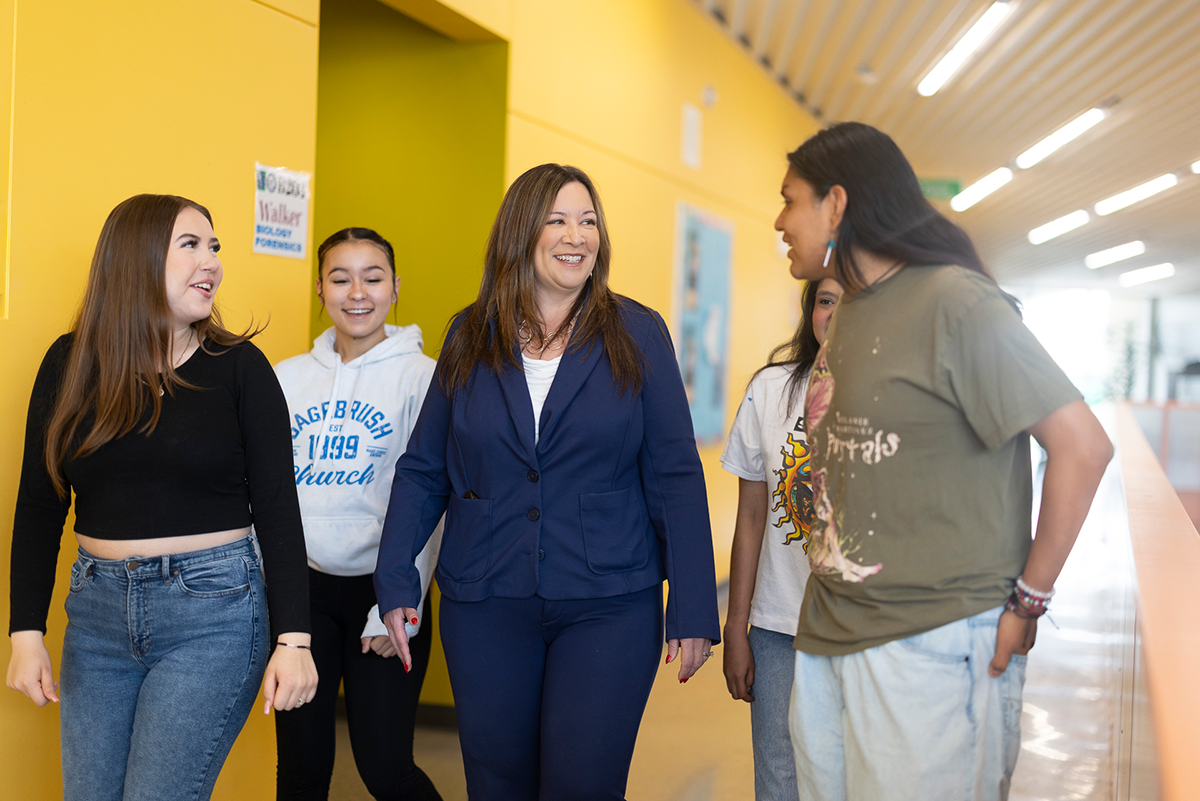 Superintendent Gabriella Duran Blakey speaks with Albuquerque Public Schools staff