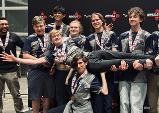 Esports La Cueva 2026 (500x358) (PNG) La Cueva High School Esports winners