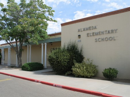 Alameda font entrance