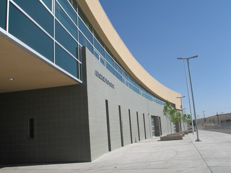 Albuquerque High School font entrance