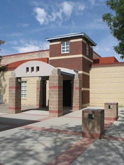 Los Ranchos font entrance