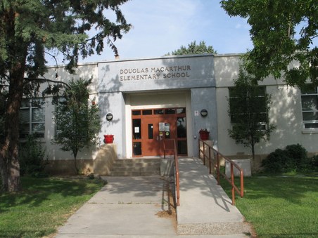 MacArthur font entrance